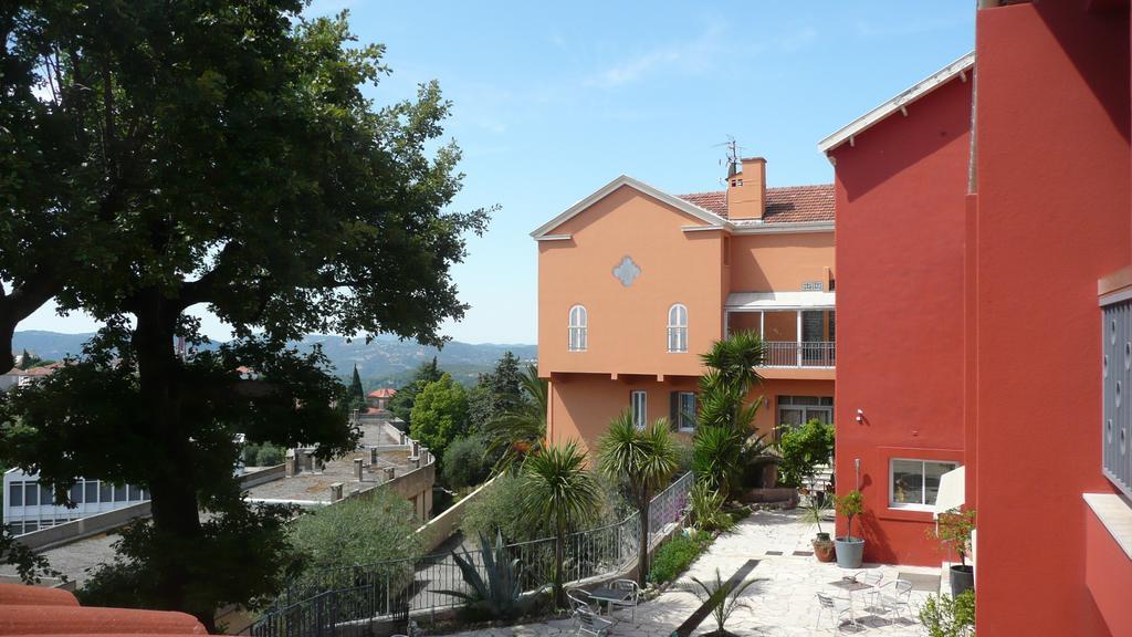 Hotel Mandarina Grasse Esterno foto